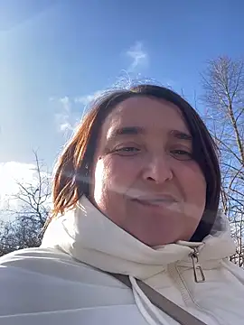 Chatroom XXX en direct de LiluHot