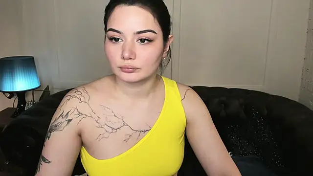 Онлайн чат XXX Dark_Moni