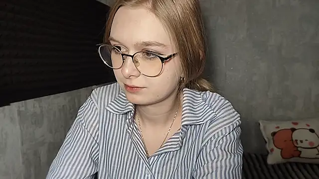 LiaVibes 现场XXX聊天