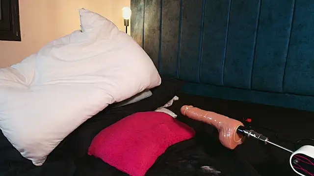 Ethan_Briggs_'s Live XXX Chat