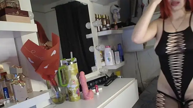 Chat +18 de TheVioletRivers ao vivo