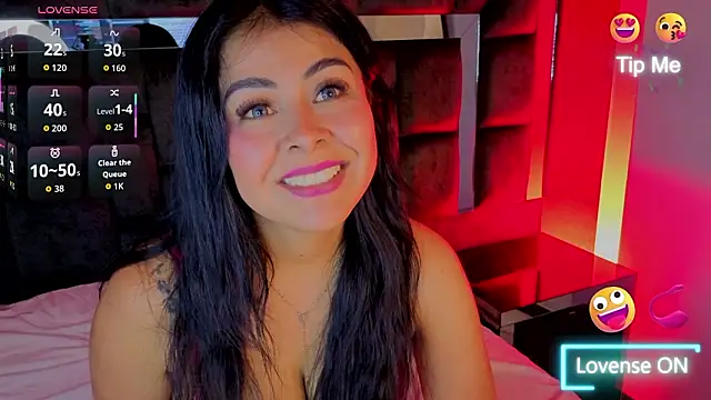 Aniajoness_ élő XXX-chatje