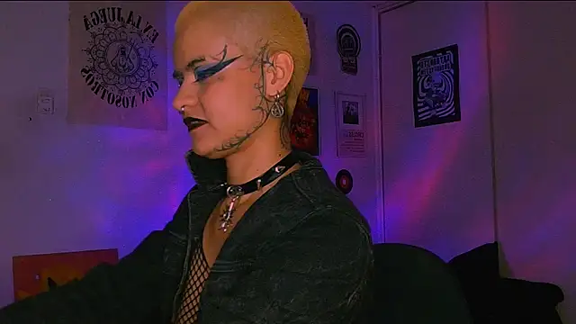 alex_one888 élő XXX-chatje