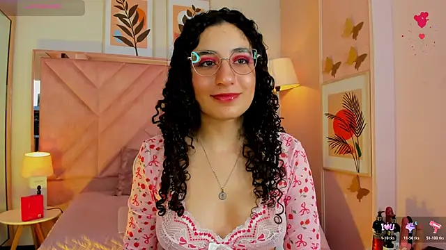 DemiJones_: онлайн-секс-чат