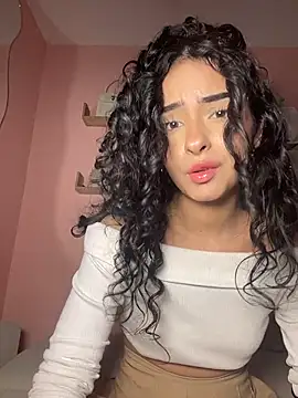 Chat +18 de RosseMelody ao vivo