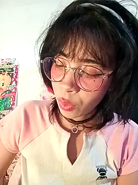 dolliette24 现场XXX聊天