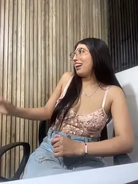 Czat XXX na żywo – Valk_submissive