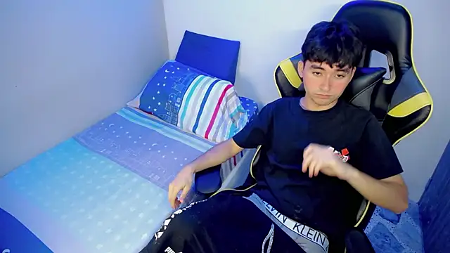 Pokazy przed kamerką – Luigii_