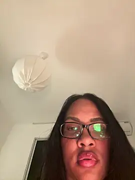 Chatroom XXX en direct de Chaniita