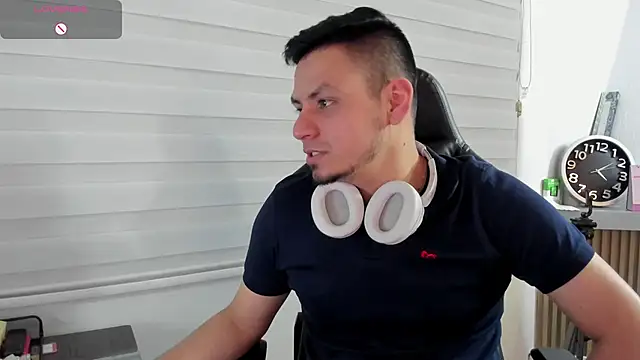 Rick_Adams Chat XXX in diretta