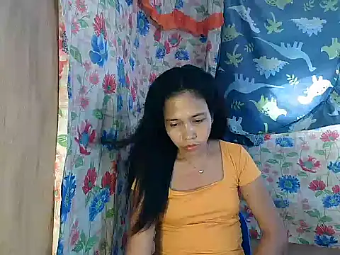 PinaySkinnyGirl's Live XXX Chat