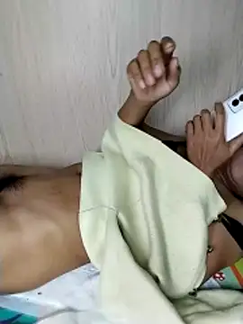 milk_babyy 在線直播表演