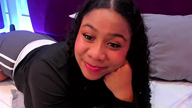 XXX chat uživo modela Sofi_Fox_