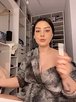 Chat +18 de Lexi_Storm ao vivo