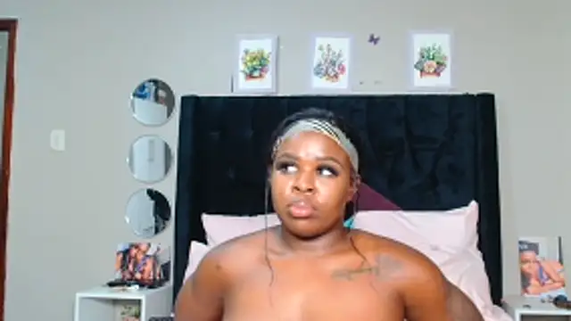 BLACKBERRYXX's Live XXX Chat