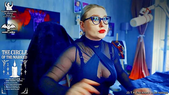 Wounded_Goddess_'s Live XXX Chat