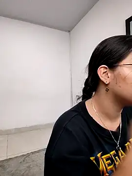 Chat +18 de harper_ks ao vivo