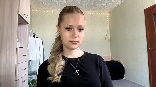 Chat +18 de ZaidaSchwarten ao vivo