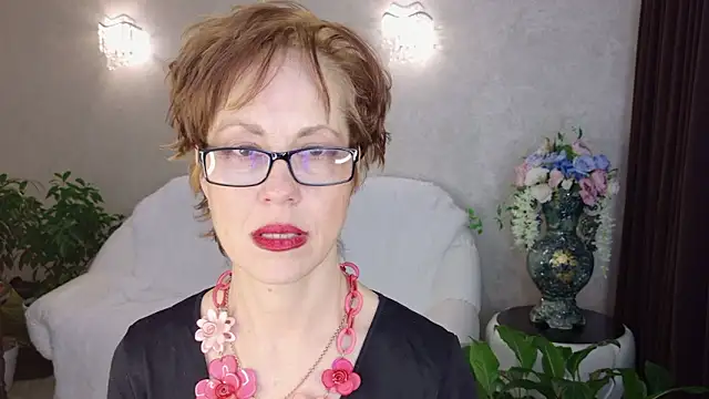 LioraWeiss' Live XXX Chat