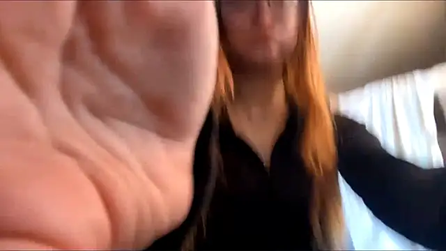 Chat +18 de SultryJade ao vivo