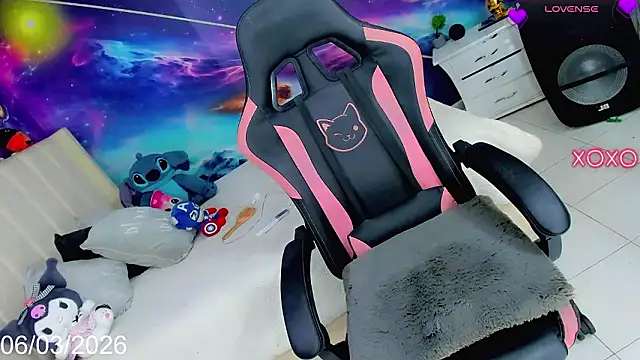 Nella_Dolls Webcam-Show