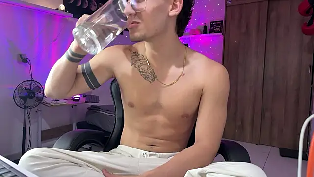 دردشة Kisan_Smith الجنسية المباشرة