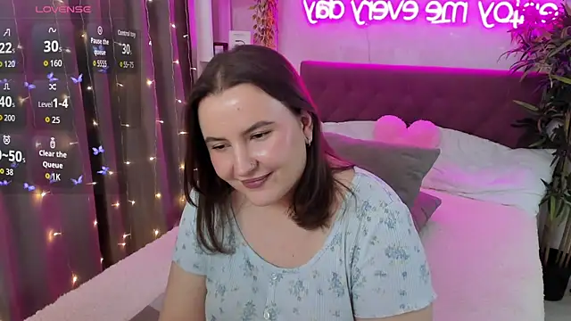 Онлайн чат XXX FeralPeach