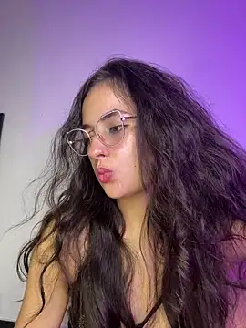 Show de baaby-miiaa na webcam