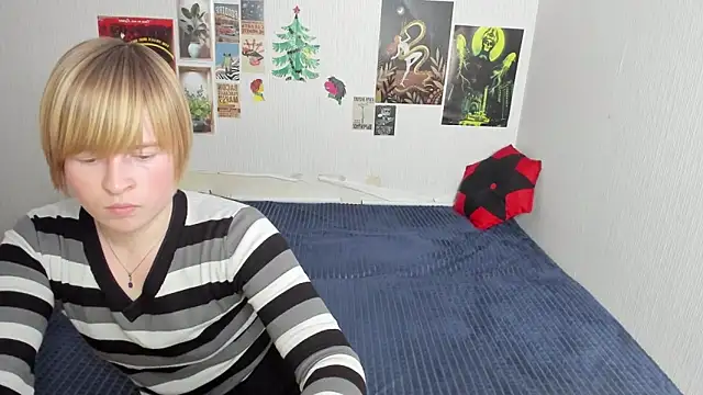 Cattie_w_'s Live XXX Chat