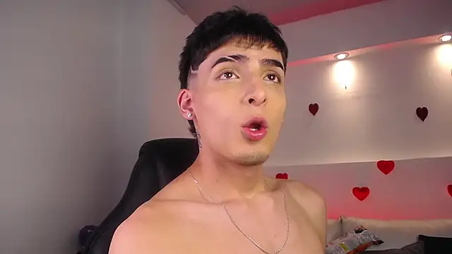 دردشة MateoMitchell الجنسية المباشرة