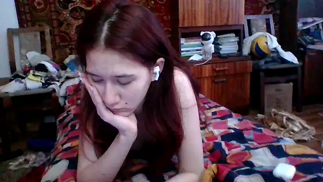 Онлайн чат XXX NickiKisinger