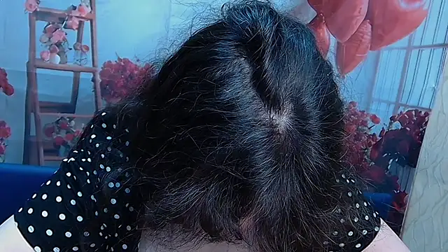 NeonilaLisova 现场XXX聊天