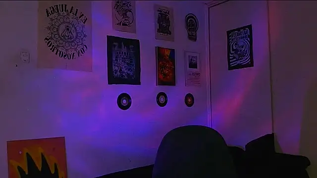 alex_one888 – Naživo XXX chat