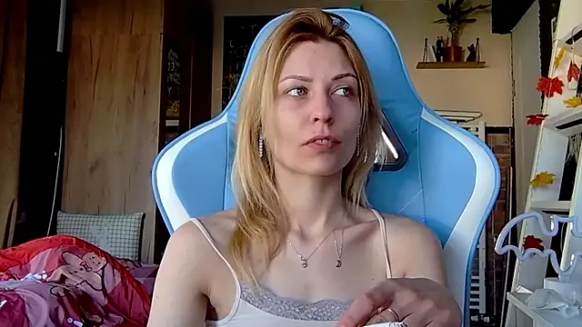 karo123421 Chat XXX live