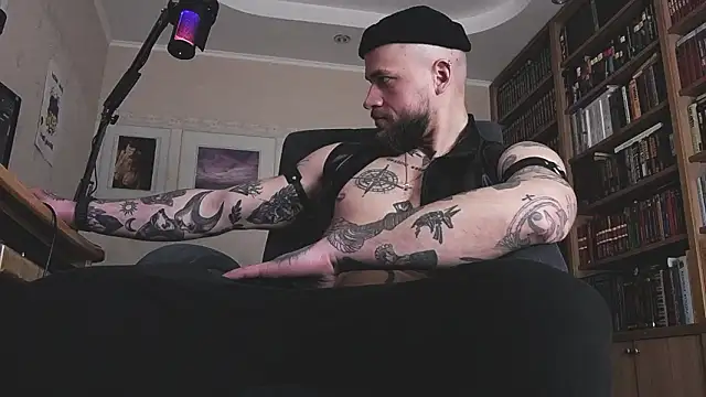 FindomJasonのライブXXXチャット