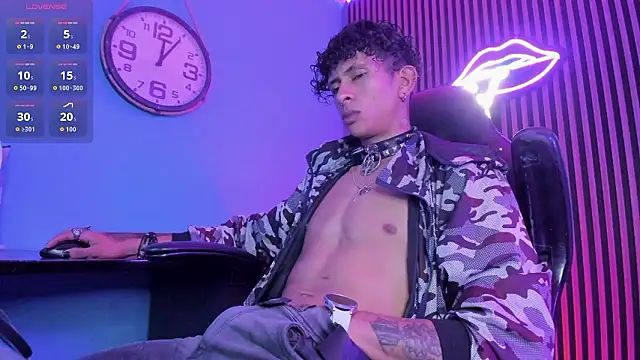 دردشة Maximoking26 الجنسية المباشرة