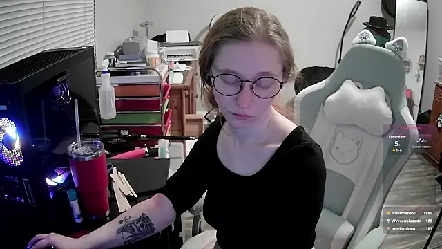 LilyFoxxx 라이브 XXX 채팅