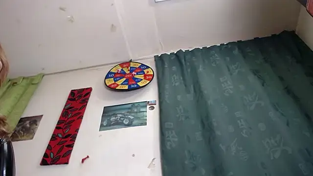 Kazsandraa live XXX chat