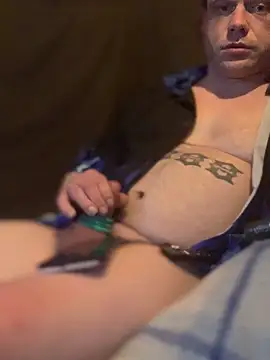 Ldnick69: διαδικτυακό σόου στην κάμερα