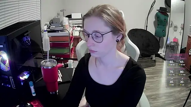 LilyFoxxx's Live XXX Chat