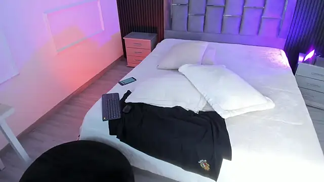 SienarosewoodのライブXXXチャット