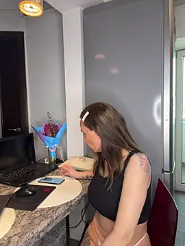 DivineAmelyのライブXXXチャット