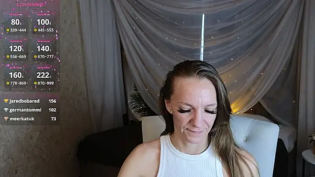 XXX chat uživo modela Jesica_mooon