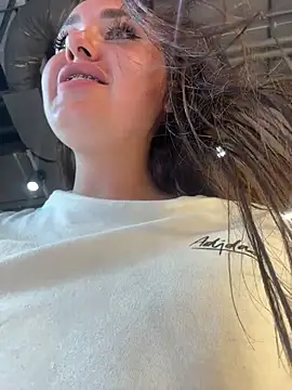 KiraSunshine – Naživo XXX chat