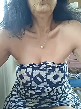 NakedMILFx – Naživo XXX chat