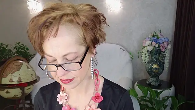 LioraWeissn Webbikameraesitys