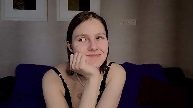 MirthfulUnseen লাইভ XXX চ্যাট