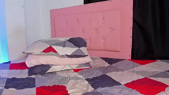 Czat XXX na żywo – Keily-w