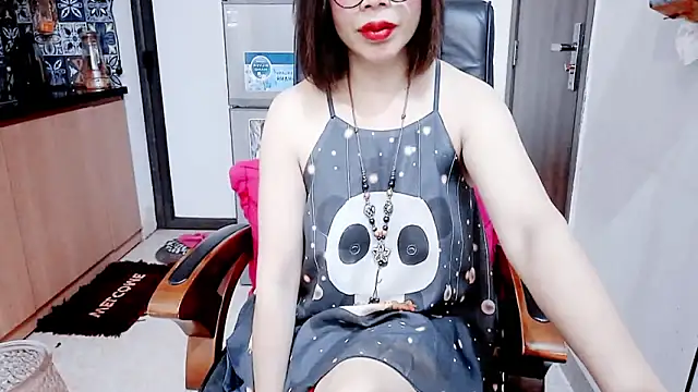 Miu-Le live XXX chat