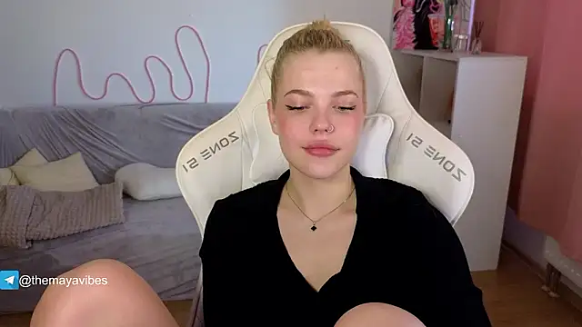 Maya_Rave: онлайн-секс-чат